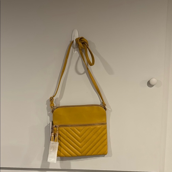 Gold Quilted Crossbody Bag with Structured Design - Picture 1 of 3